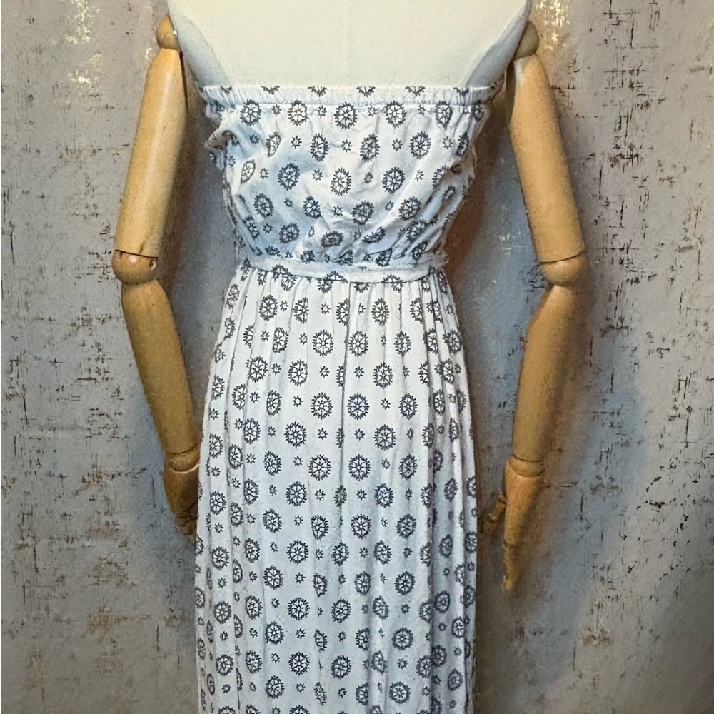 Print Strapless Dress - Picture 4 of 6